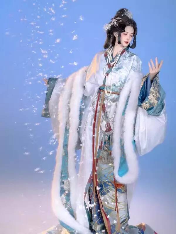 Hanfu Baru Wanita Zhan Guo Jub - Embroidery Knit ulasan dan harga