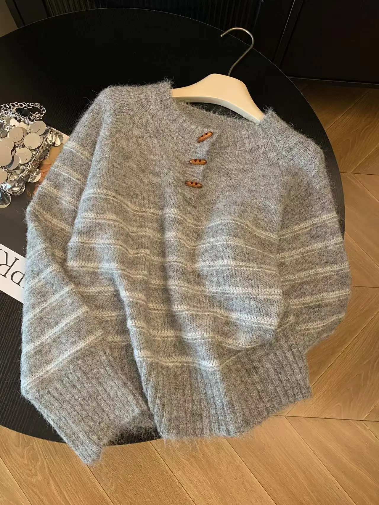 Sweater Wol Kasmir Bergaris Wa - Embroidery Knit ulasan dan harga