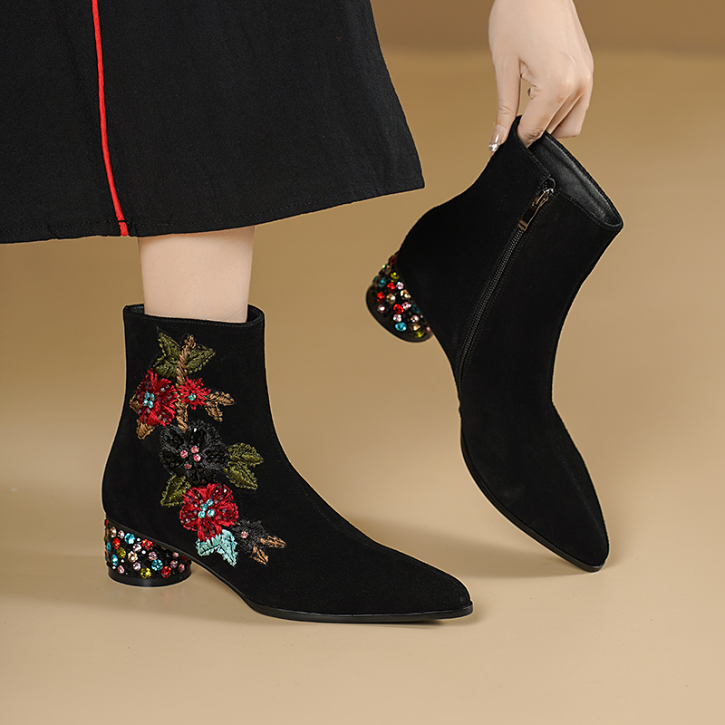 Sepatu Bot Ankle Boots Wanita  - Embroidery Flower ulasan dan harga